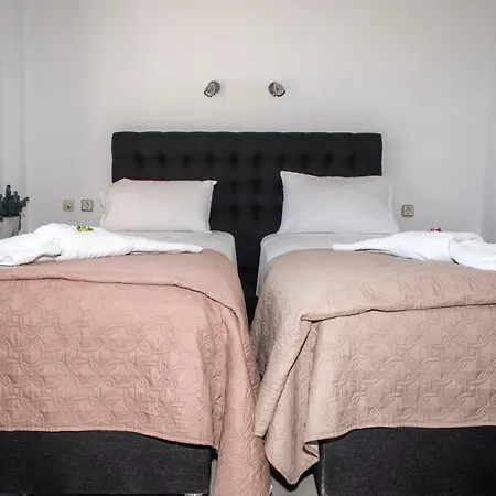 Empress Corfu Apartman